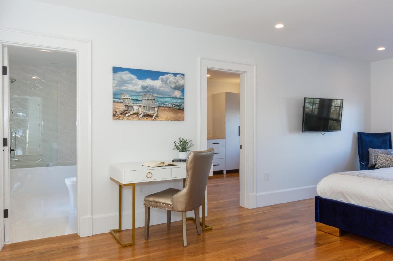 Villa Luxury Oceanfront Bayside Jewel Quincy Exterior foto