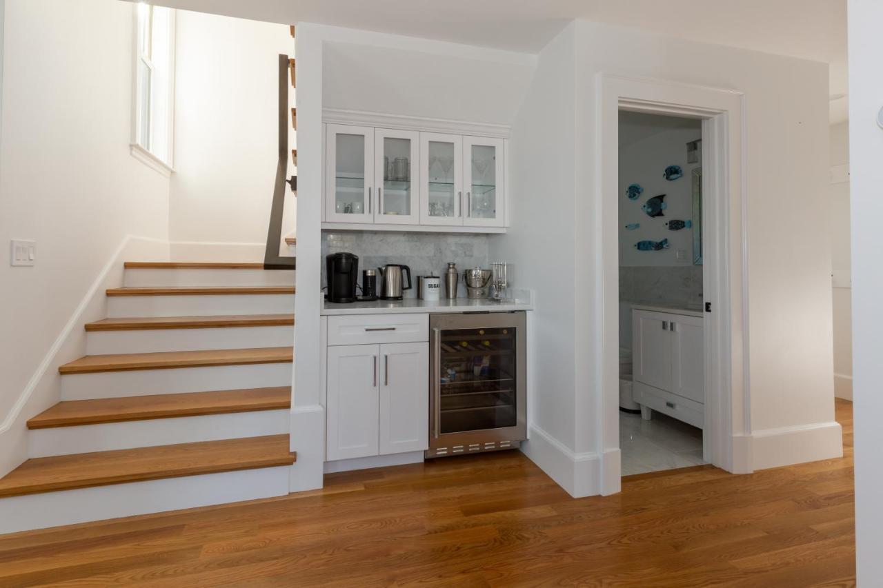 Villa Luxury Oceanfront Bayside Jewel Quincy Exterior foto
